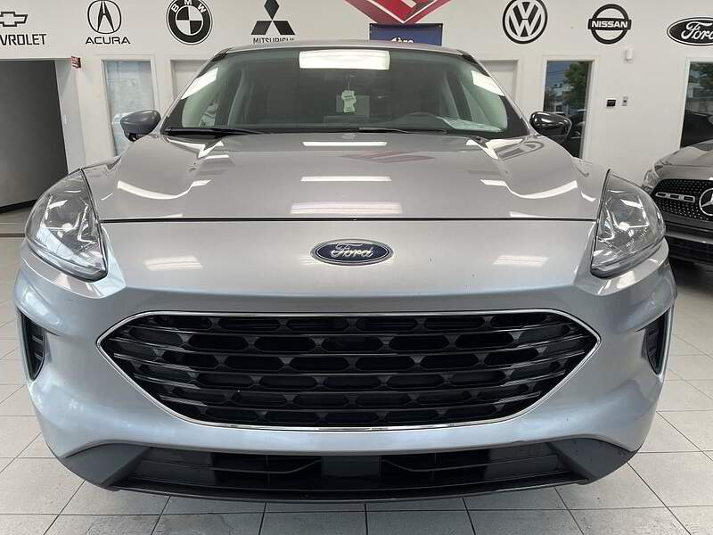 Ford Escape 2021 SE / AUTO + AWD + CAMERA + BLUETOOTH + A/C +++ — photo 2