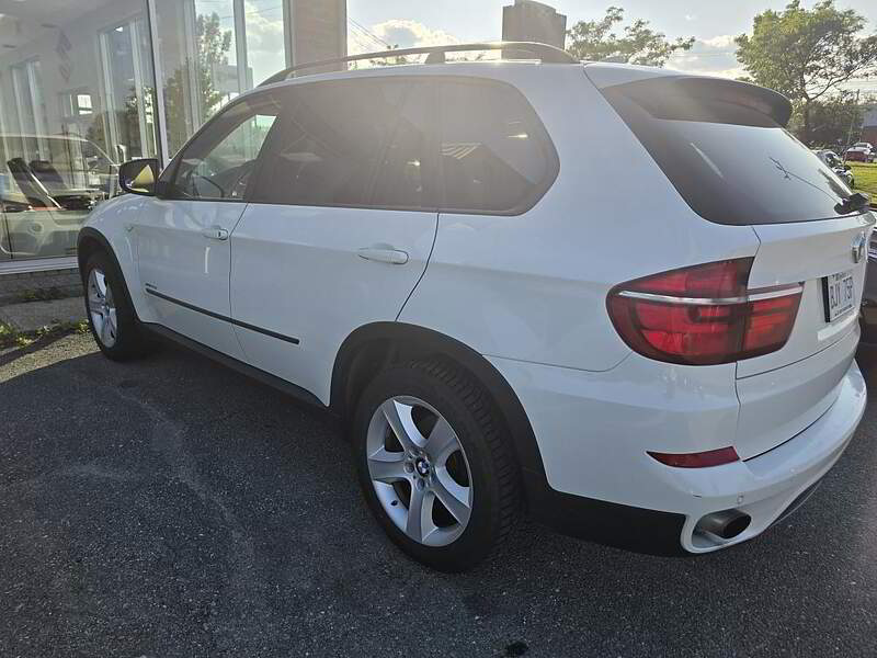 BMW X5 2012 35i + AWD + TOIT + GPS + CAMERA + CUIR + BLUETOOTH + BAS KM +++ — photo 6