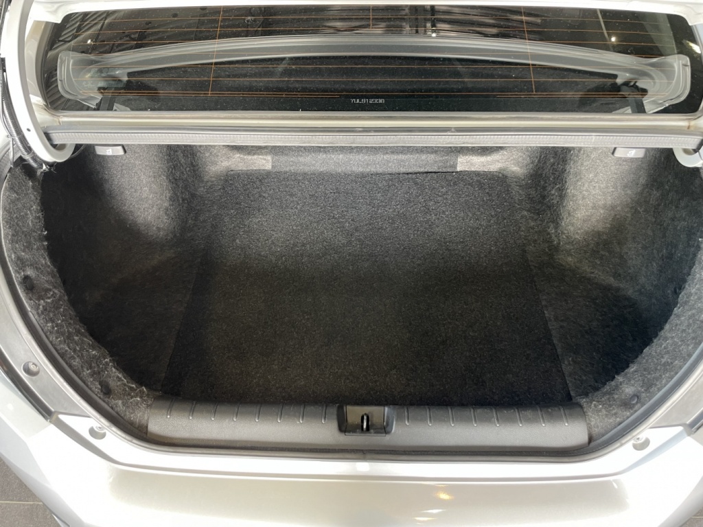 Honda Civic LX 2016 — photo 9