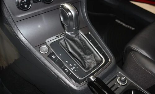 2017 VOLKSWAGEN GOLF ALLTTRACK — photo 12