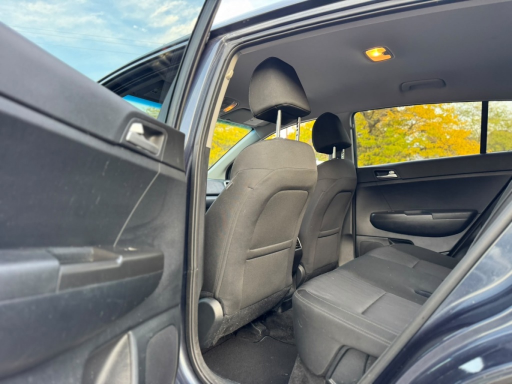 KIA Sportage LX 2022 — photo 14