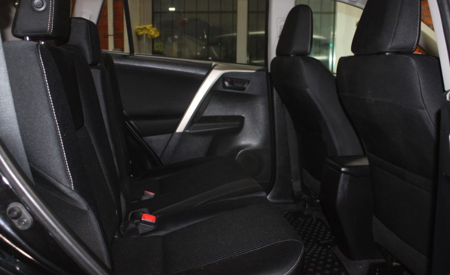 2013 TOYOTA RAV 4 XLE AWD — photo 7