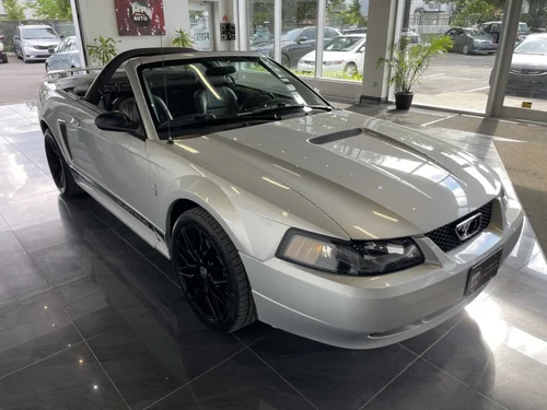 Ford Mustang  2002 — photo 3