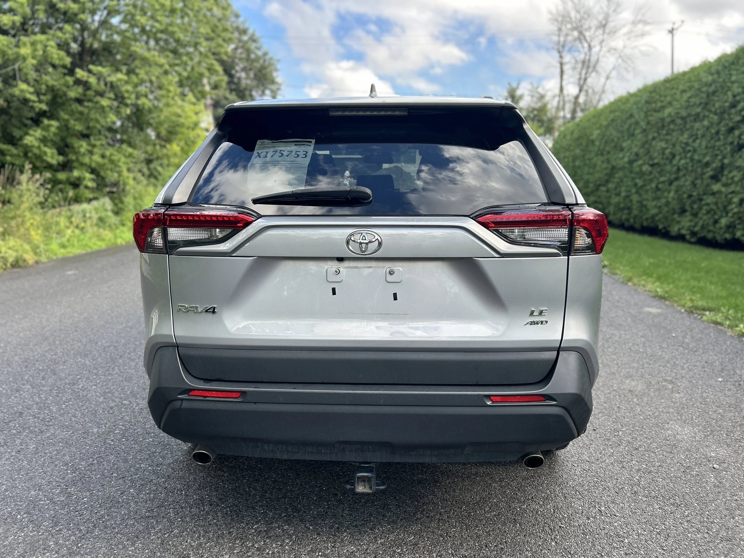 2021 Toyota Rav4 LE — photo 3