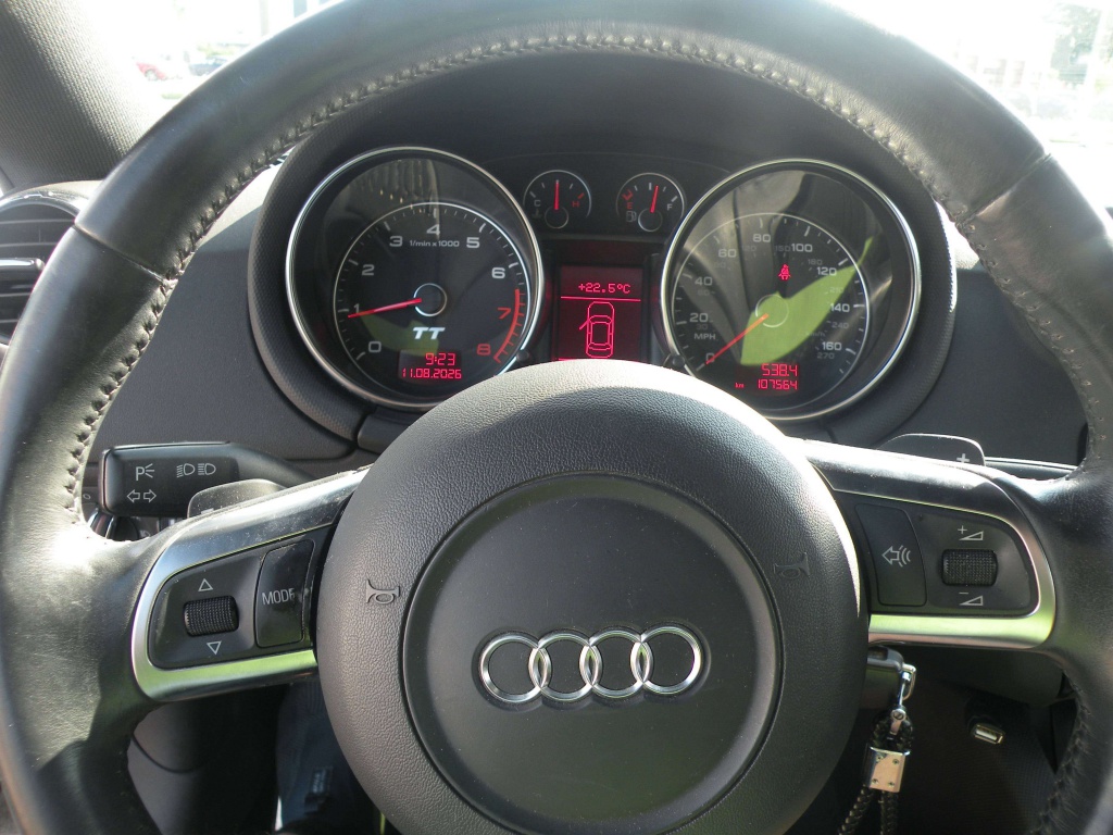 Audi TT 2,0T 2008 — photo 8