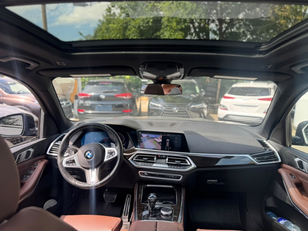 BMW X5 xDrive40i 2019 — photo 12