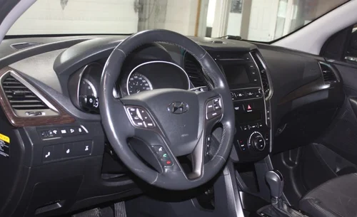 2017 HYUNDAI SANTA FE SE AWD — photo 10