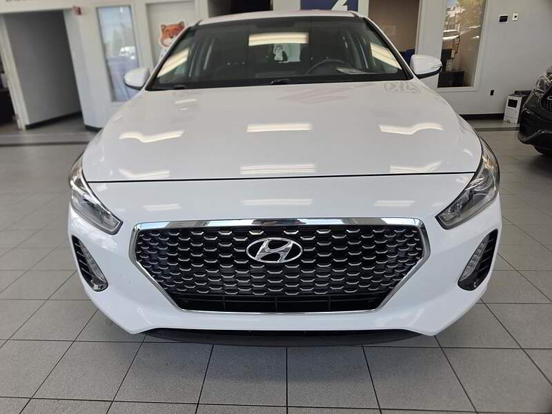 Hyundai Elantra GT 2018 GL / AUTO + CAMERA + BLUETOOTH + BAS KM ++++ — photo 2
