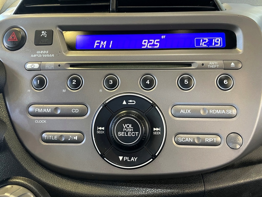 Honda Fit DX-A 2011 — photo 19
