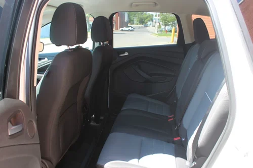 FORD Escape — photo 8