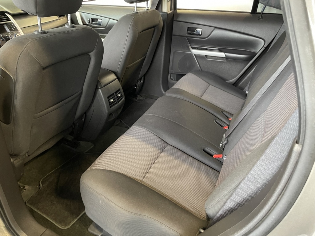 Ford Edge SEL 2013 — photo 11