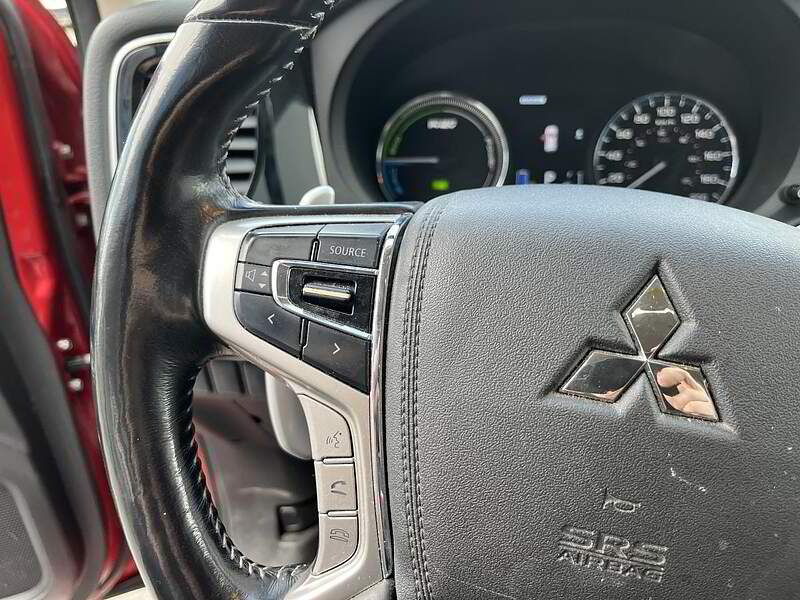 Mitsubishi Outlander PHEV 2019 GT / + AUTO + TOIT + CAMERA + BLUETOOTH + BAS KM ++++ — photo 12