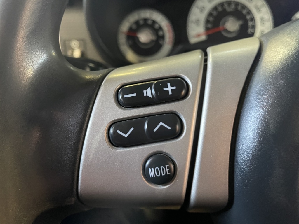 Toyota FJ Cruiser  2011 — photo 20