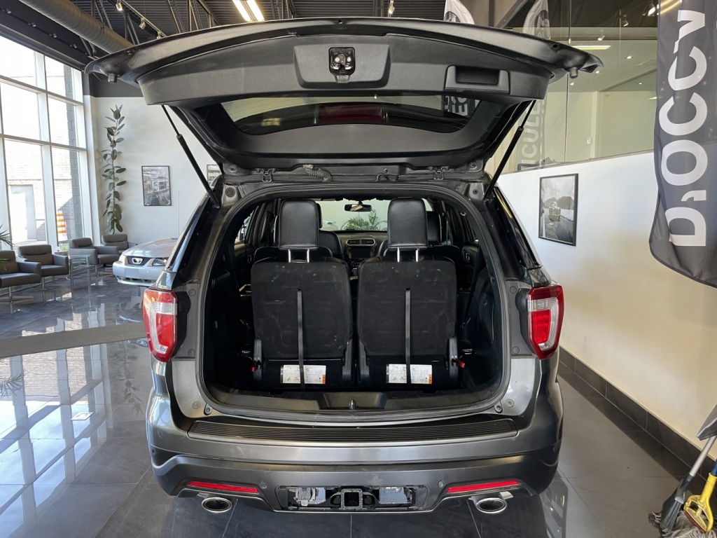 Ford Explorer XLT 2018 — photo 9