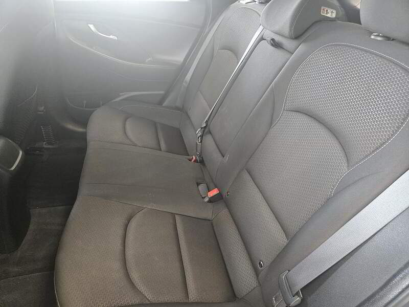 Hyundai Elantra GT 2018 / AUTO + CAMERA + BLUETOOTH +++ — photo 9