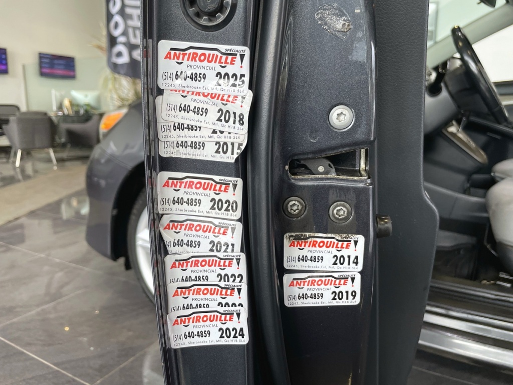 Toyota Matrix XR 2010 — photo 31