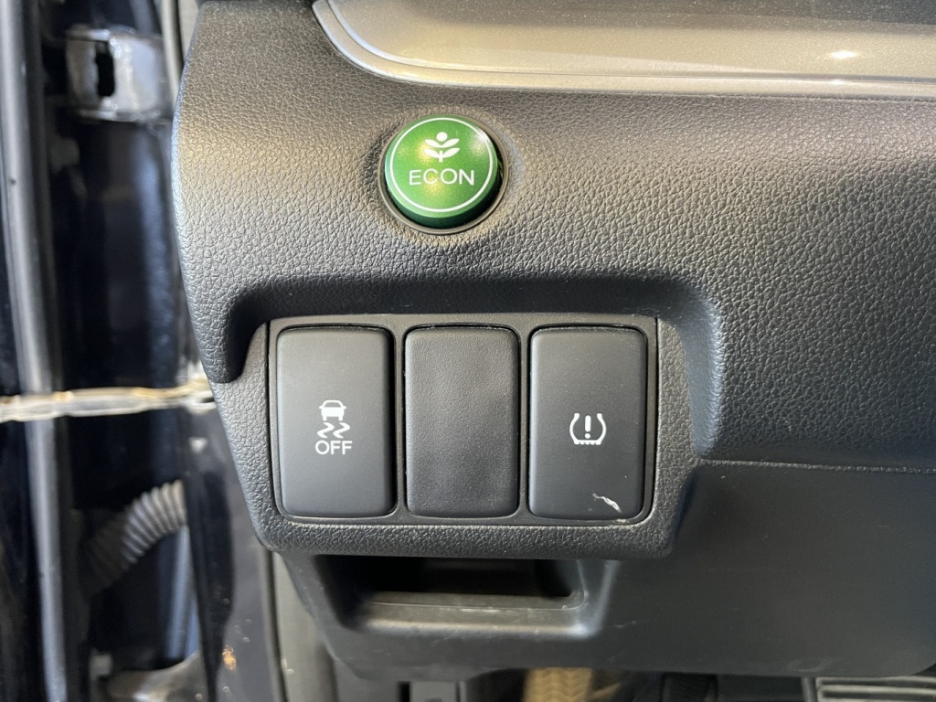 Honda CR-V LX 2015 — photo 16