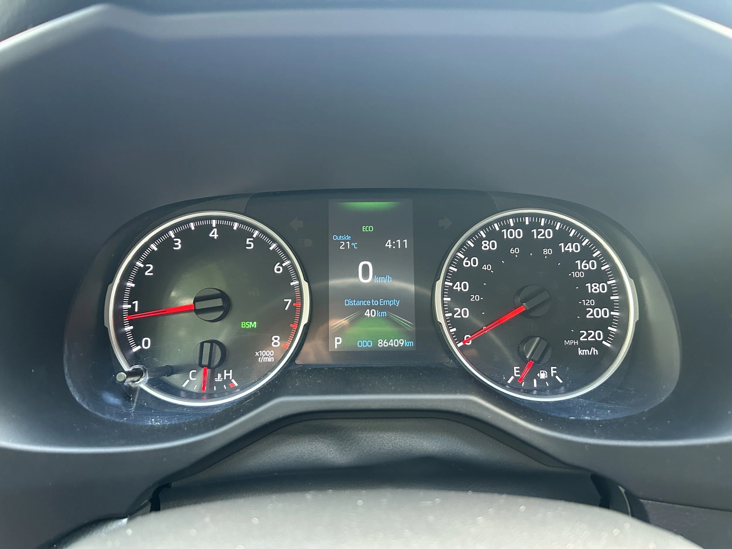 2021 Toyota Rav4 LE — photo 12