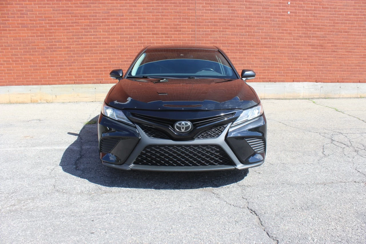TOYOTA Camry — photo 2