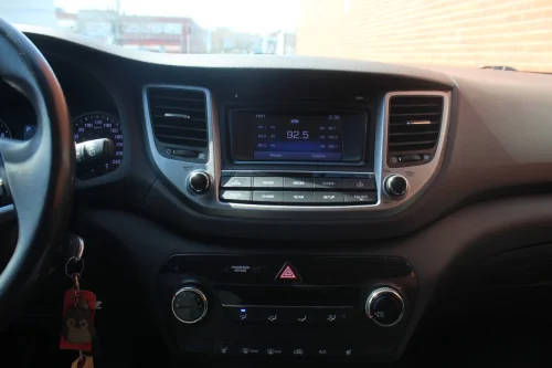 HYUNDAI Tucson — photo 12