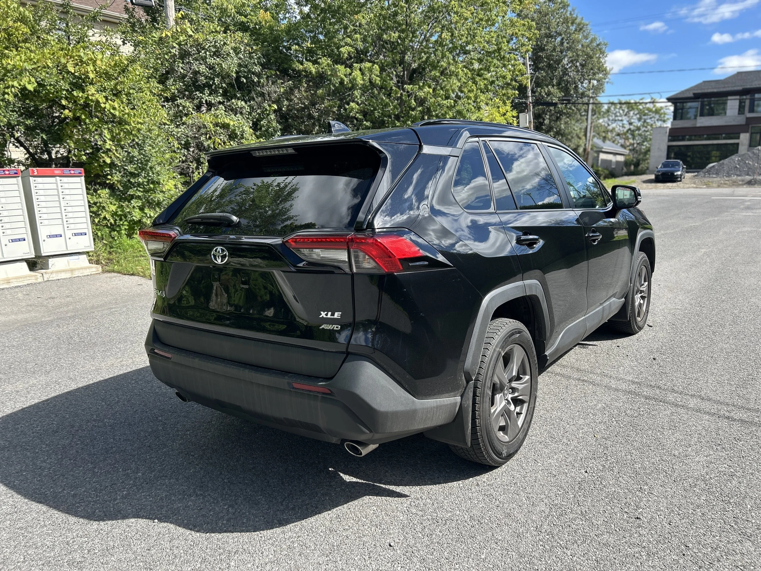 2024 Toyota RAV4 XLE — photo 5