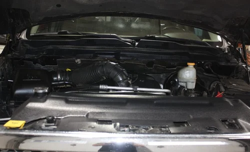 2011 RAM 1500 LARAMIE 4X4 — photo 13