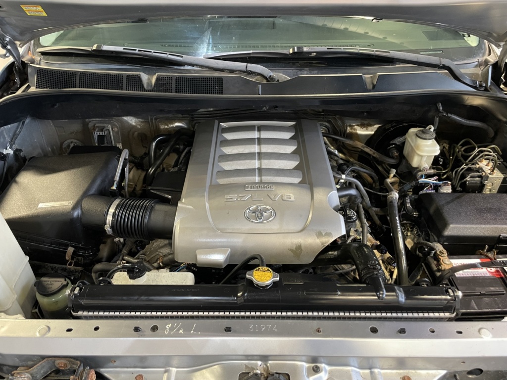 Toyota Tundra SR5 2010 — photo 9