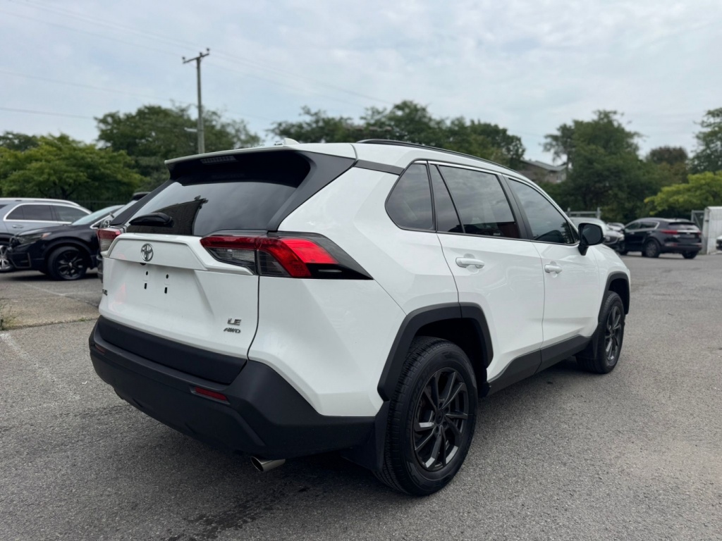Toyota RAV4 LE 2020 — photo 7