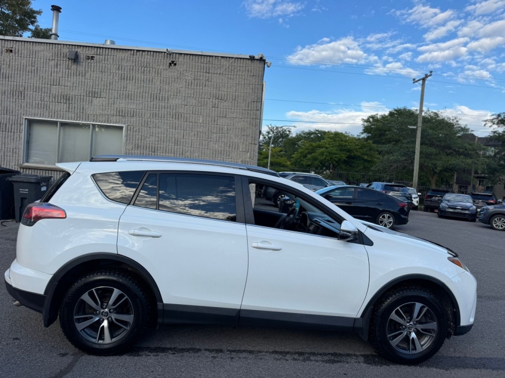 Toyota RAV4 XLE 2017 — photo 9