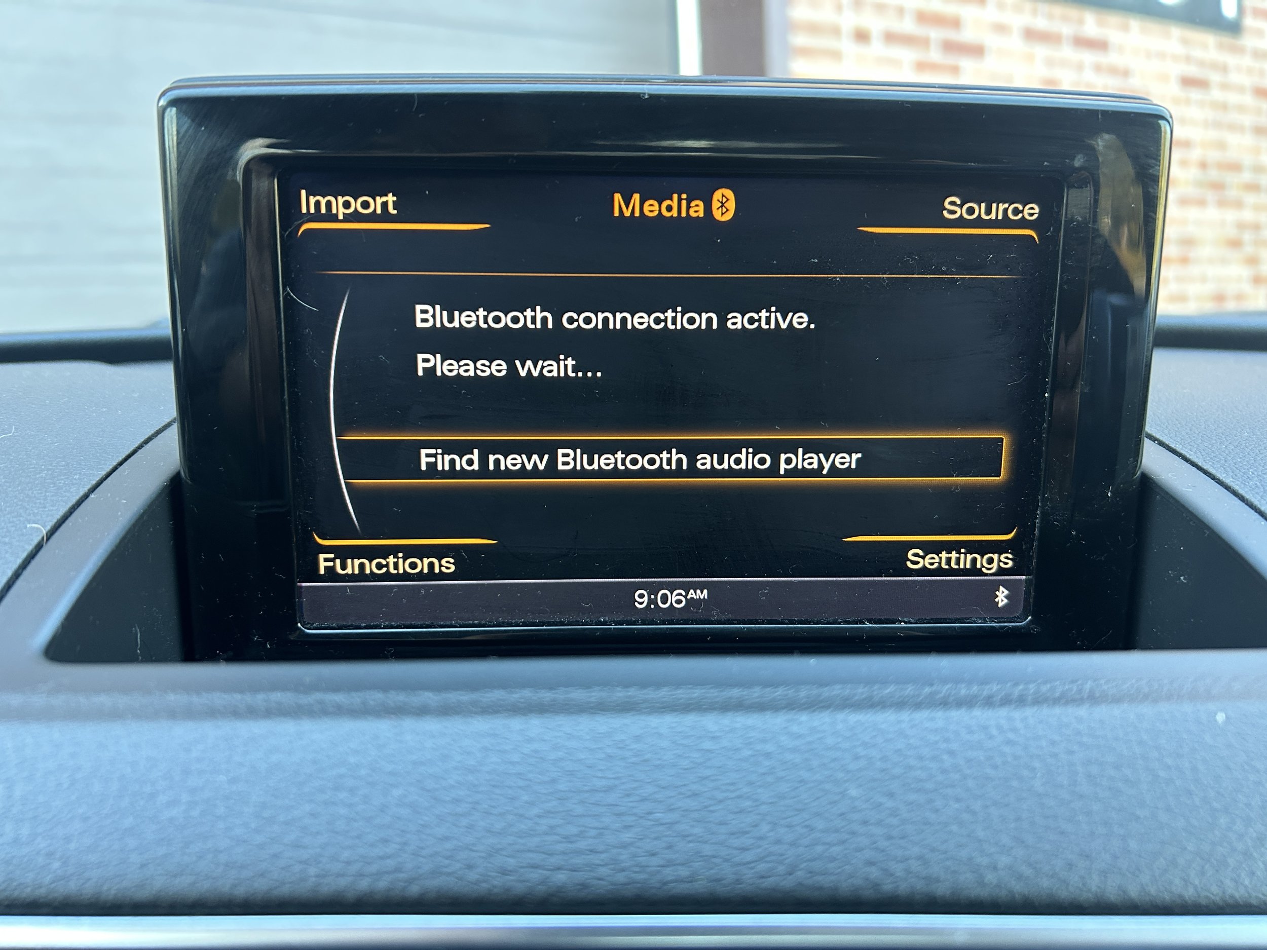 Audi Q3 2015 — photo 16