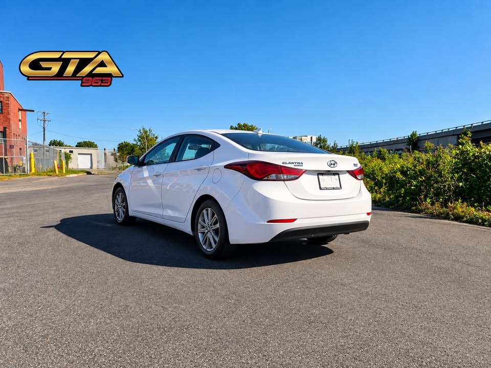2016 Hyundai Elantra se sport — photo 4