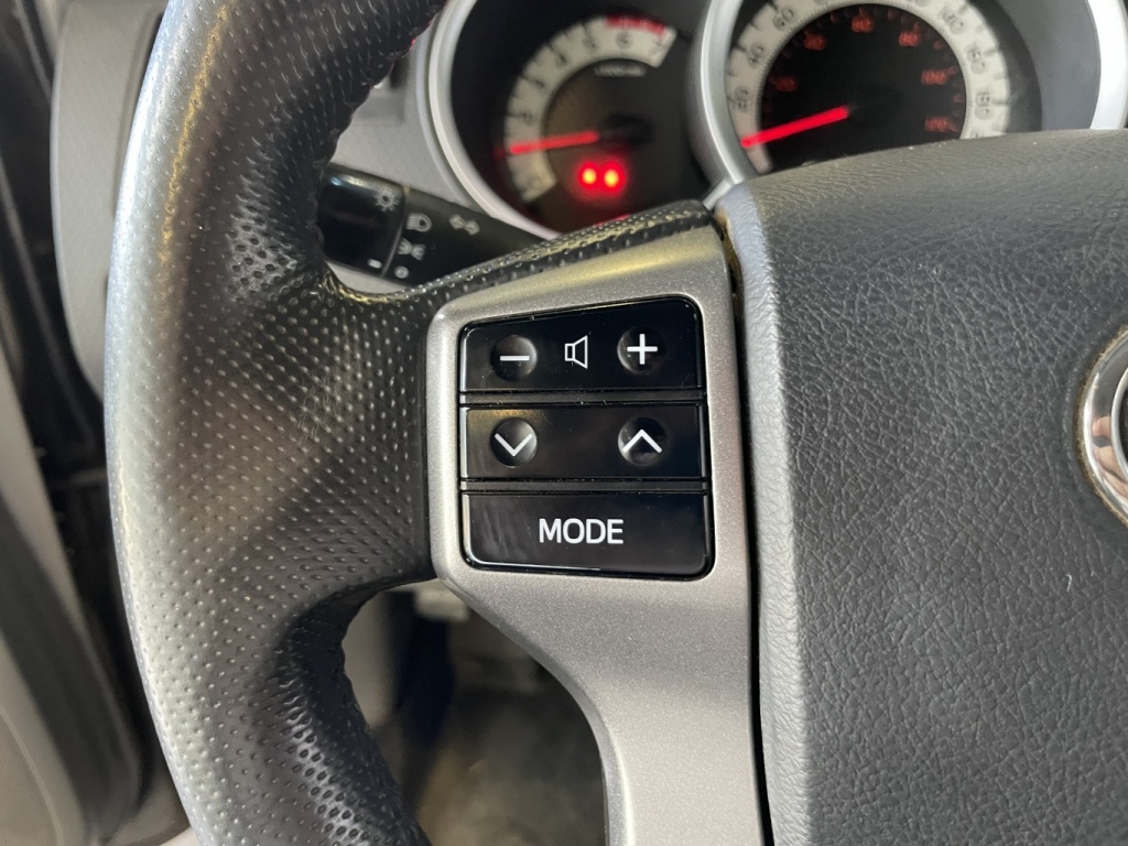 Toyota Tacoma  2012 — photo 15