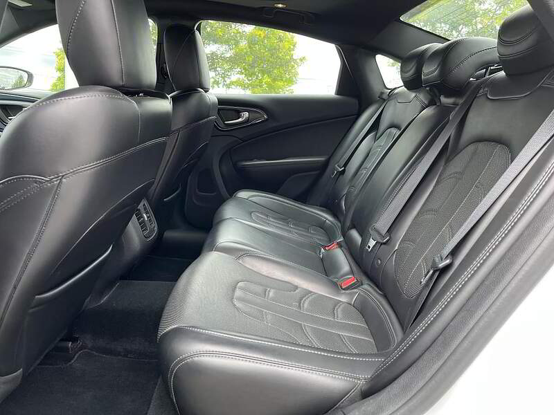 Chrysler 200 2016 S / TOIT PANO / CAMERA + CUIR + BLUETOOTH + BAS KM +++ — photo 19