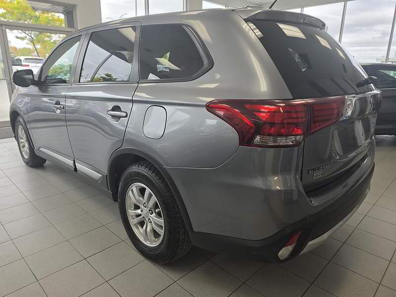 Mitsubishi Outlander 2016 ES / AUTO + BLUETOOTH + BAS KM +++ — photo 7