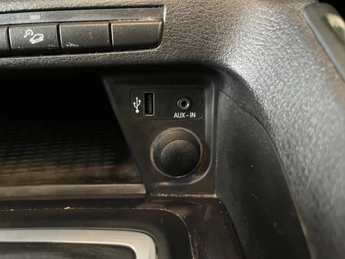 BMW X1 28i 2012 — photo 22