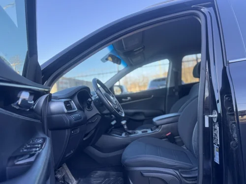 KIA Sorento LX 2019 — photo 13