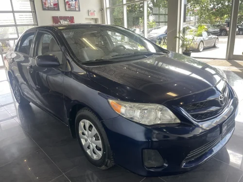 Toyota Corolla CE 2013 — photo 3
