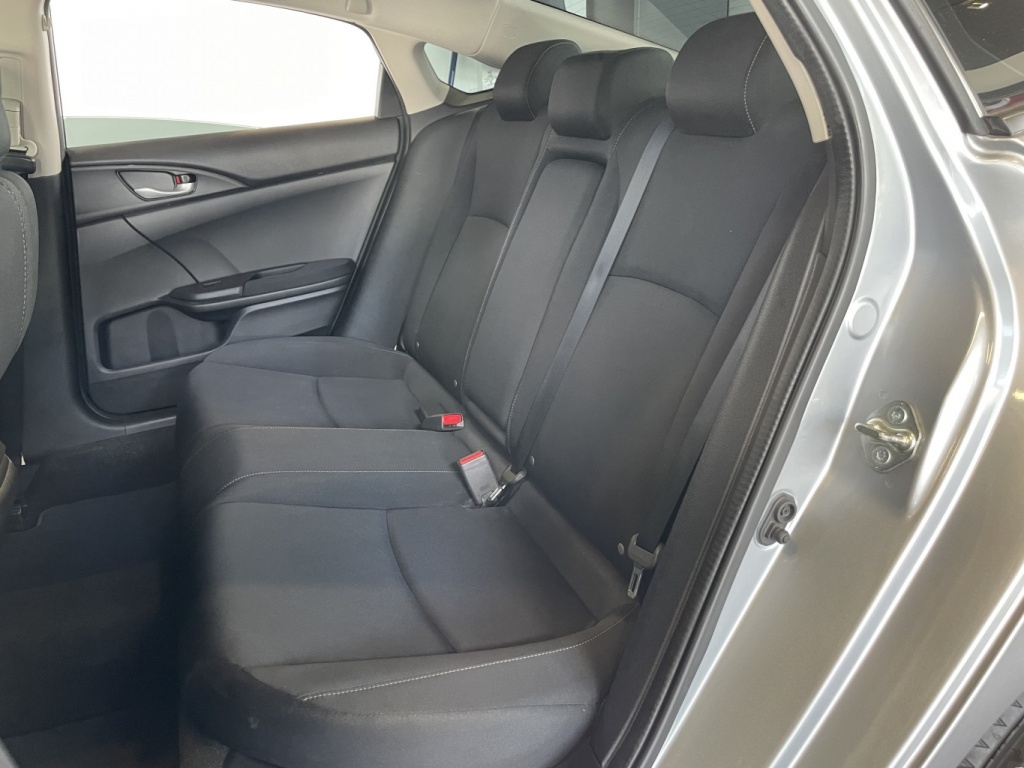 Honda Civic LX 2016 — photo 10