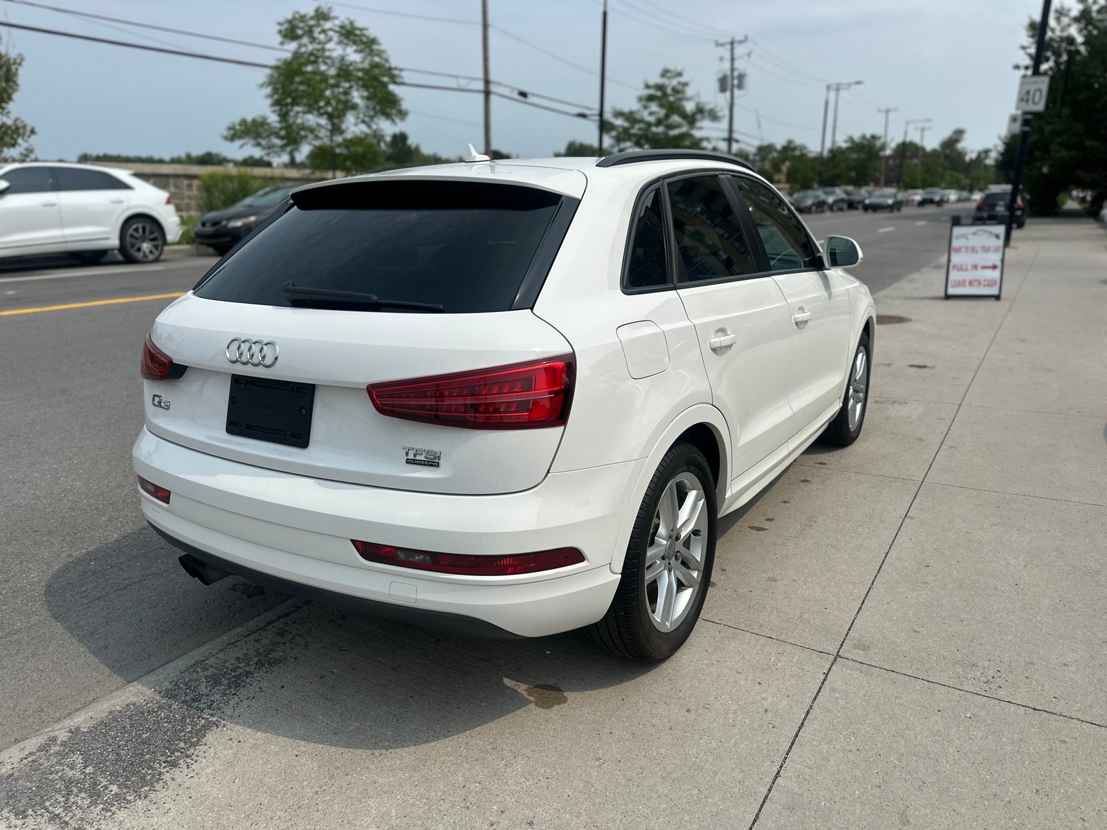 Audi Q3 2017 — photo 5