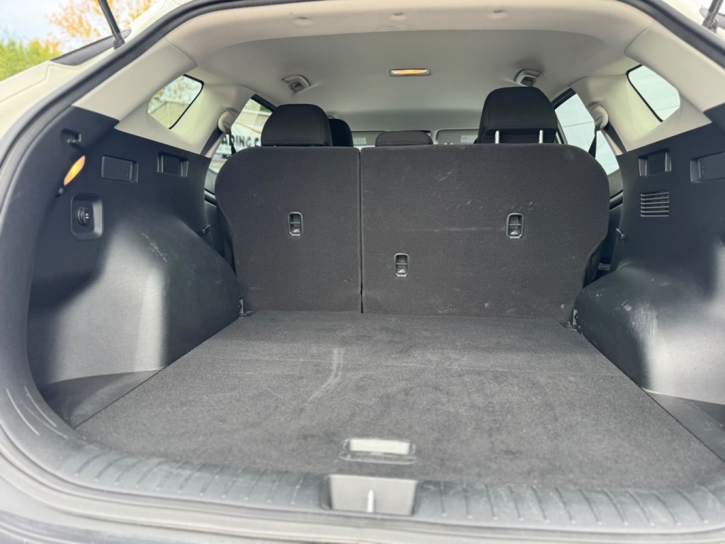 KIA Sportage X-Line 2023 — photo 11