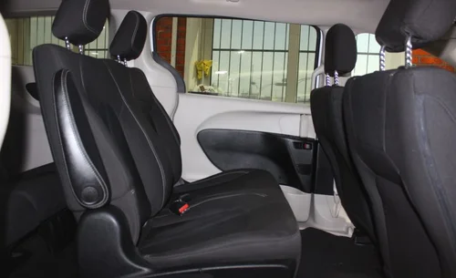 2021 CHRYSLER GRAND CARAVAN SE — photo 8