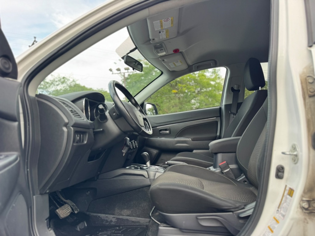 Mitsubishi RVR ES 2016 — photo 12