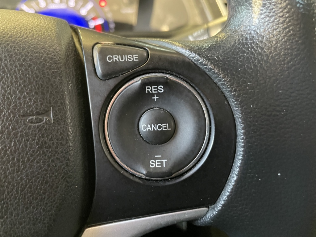 Honda Civic LX 2015 — photo 22
