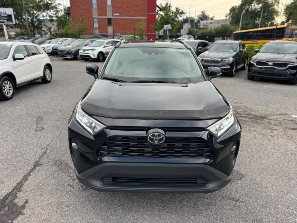 Toyota RAV4 XLE 2019 — photo 3