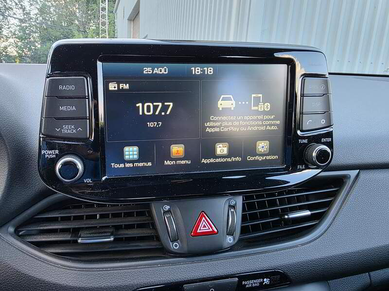 Hyundai Elantra GT 2018 GL / AUTO + CAMERA + BLUETOOTH + BAS KM ++++ — photo 14