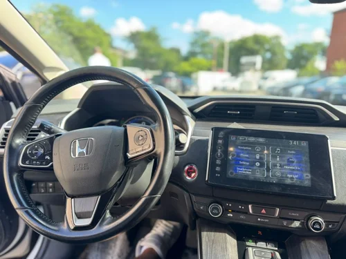 Honda Clarity hybride rechargeable Touring 2018 — photo 12