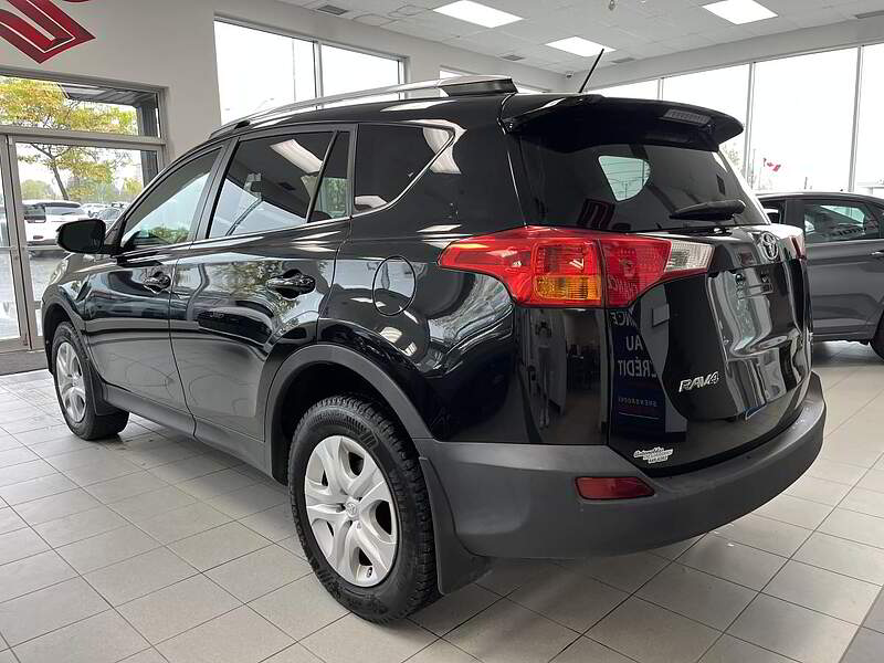 Toyota RAV4 2015 LE / TRACTION AVANT + AUTO + CAMERA + DÉMAREUR ++ — photo 7