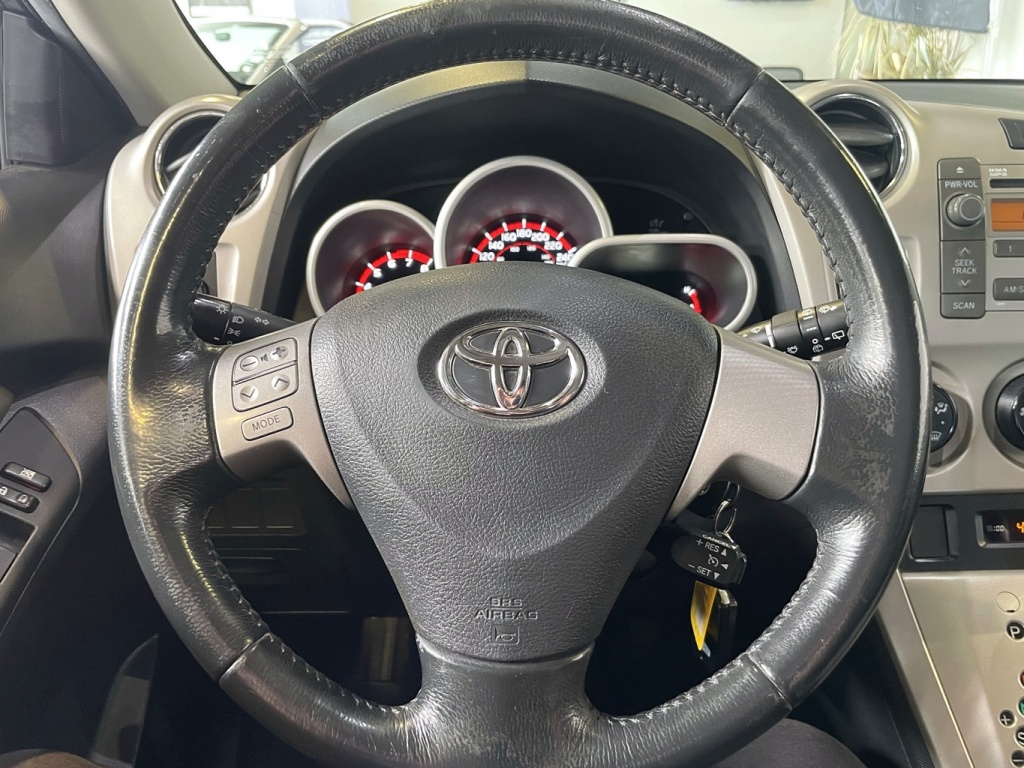 Toyota Matrix XR 2010 — photo 18