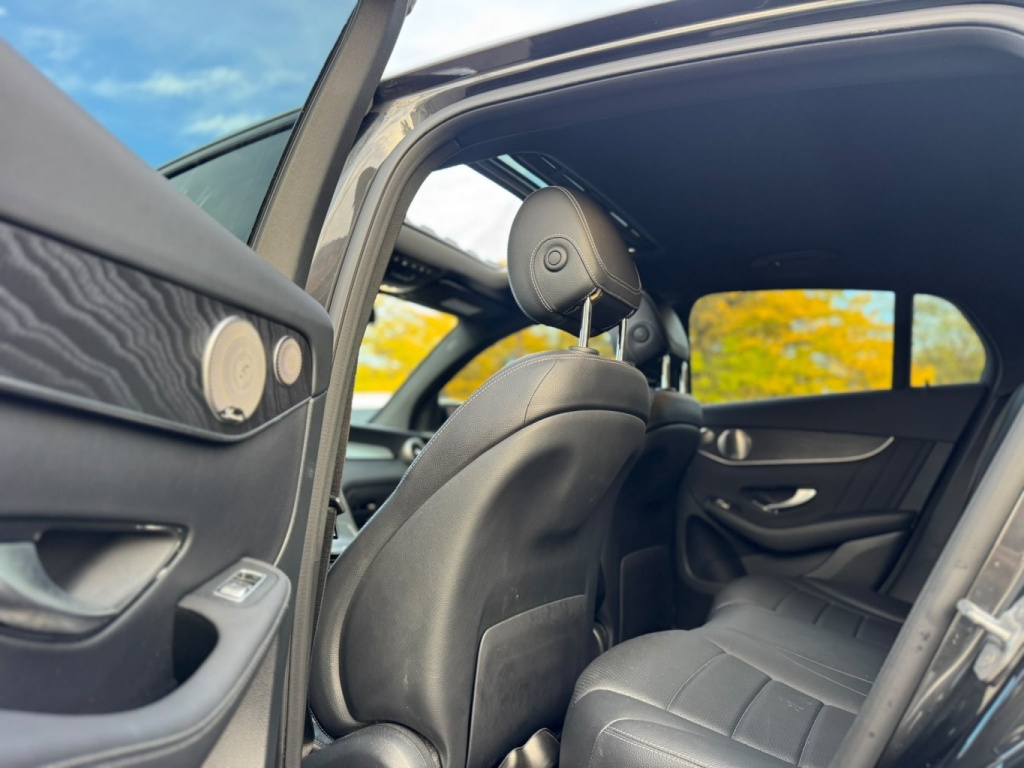 Mercedes-Benz GLC GLC 300 2021 — photo 9