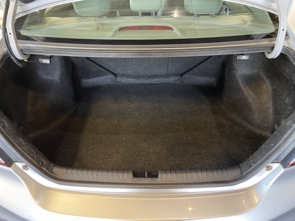 Honda Civic LX 2015 — photo 9